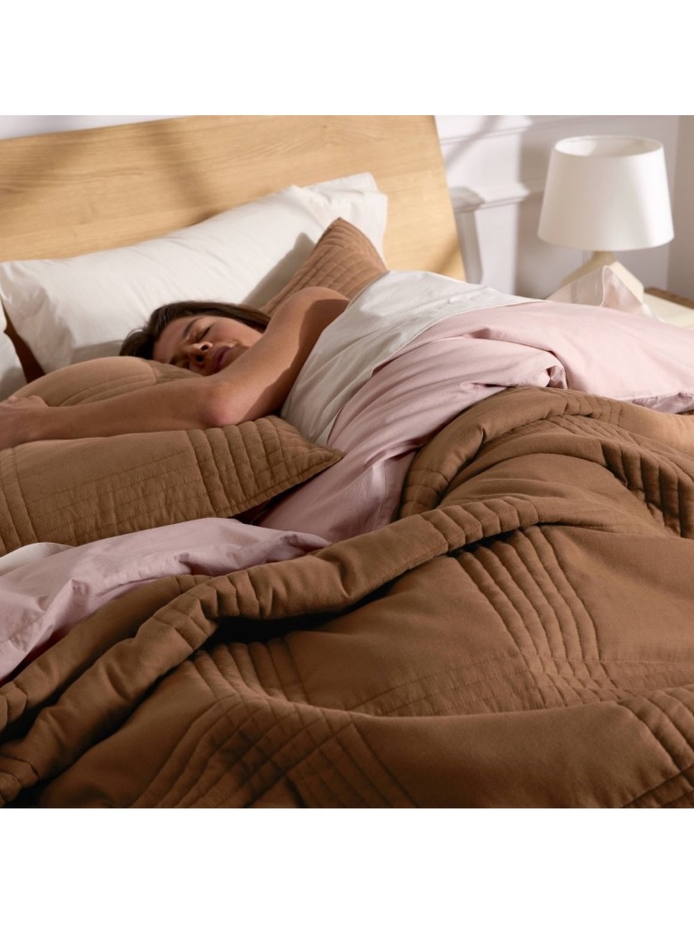 Parachute F/Q Relaxed Linen Quilt, Pecan - Picture 4 of 14